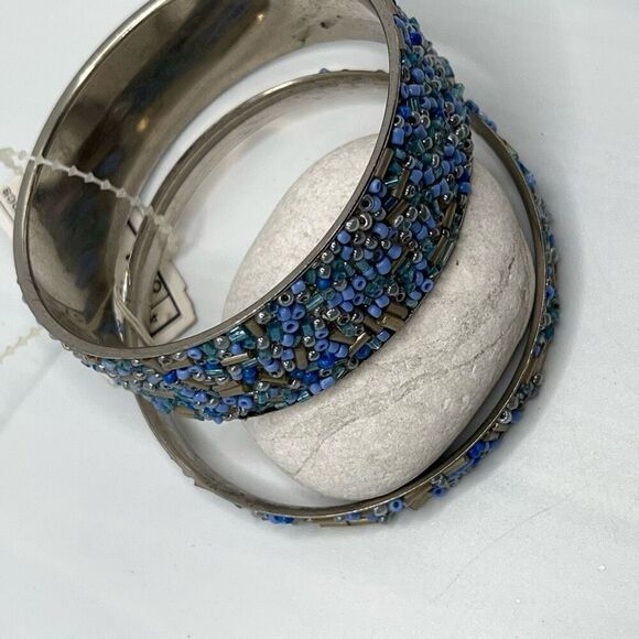 Silver Blue Beaded Bangle Set Erica Lyons - Picture 4 of 6